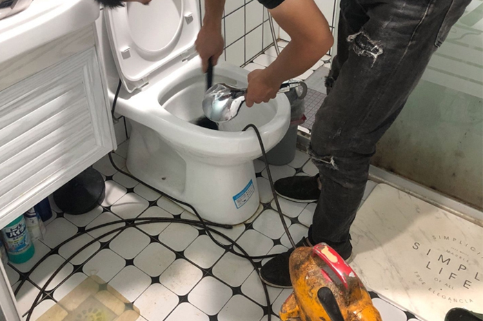 祁连疏通下水道